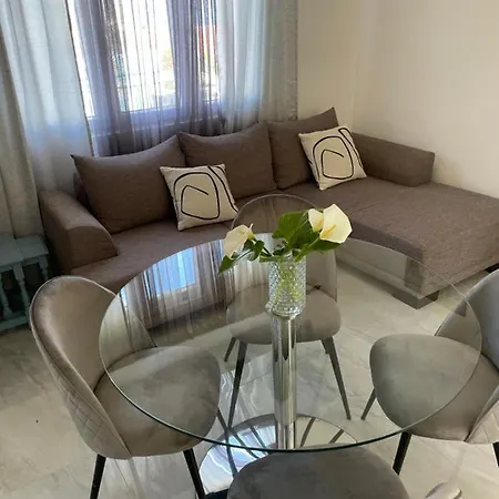 Apartman Lus Lejlighed